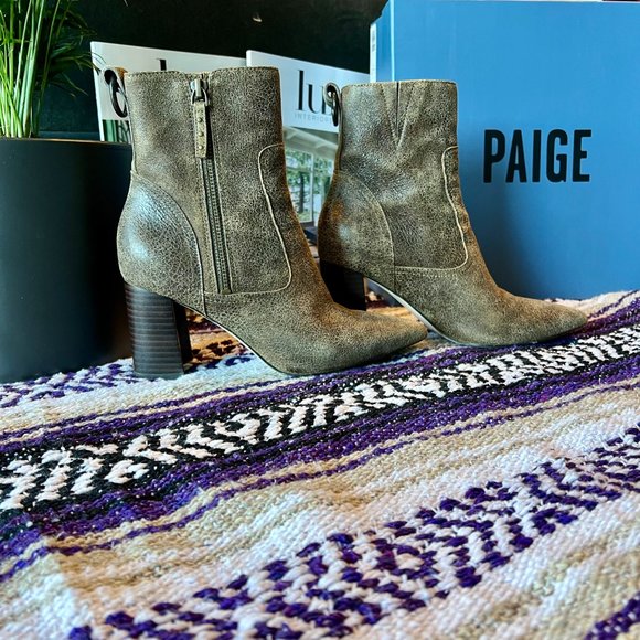 PAIGE SHOES Callan in Distress Block Ankle Bootie - Picture 4 of 17